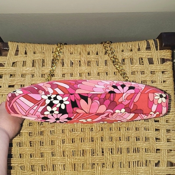 Bindya Made in New York Retro Floral Shoulder Bag - Picture 8 of 14